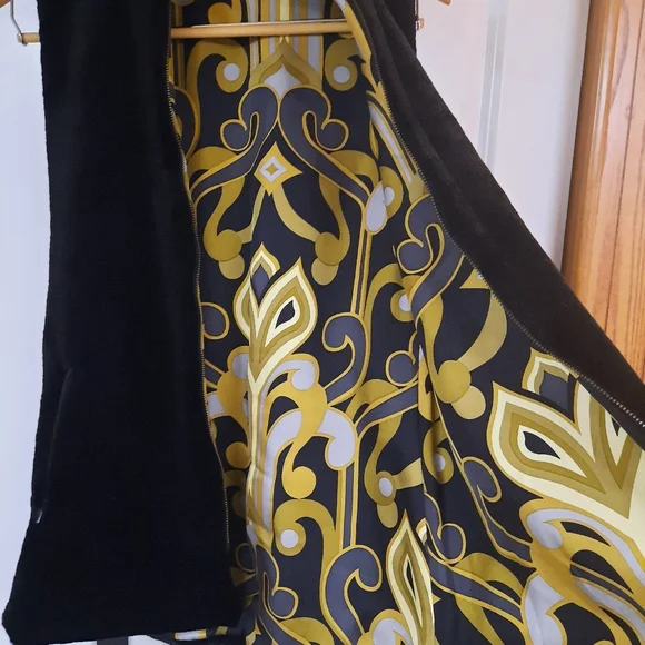 J.McLaughin faux fur vest - Picture 4 of 7